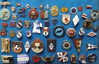 sportovní odznaky - fotbal, hokej, OH i jiné