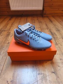 Pánské kopačky Nike Tiempo Legend 10 Club MG