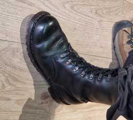 METZELER vojenské vel 43 málo nošené kanady