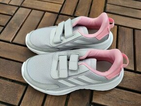 Dětské šedo-růžové sportovní boty Adidas vel. EU 32