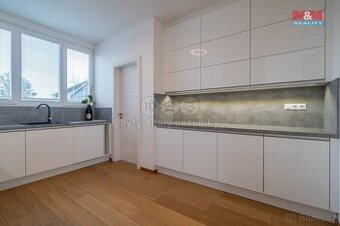 Prodej bytu 4+kk, 306m², Ostrava, ul. Preslova