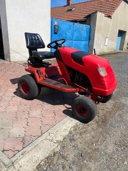 Zahradní traktor, traktůrek, vozítko Echo trak E-130