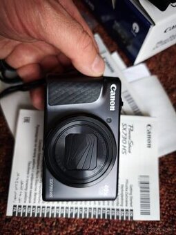 Canon PowerShot SX730 HS TOP STAV