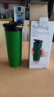 NEROZLITELNÝ TERMO HRNEK FIXMUG ZELENÝ 540 ML P.C. 390