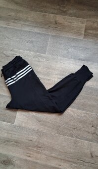 Krásné pánské tepláky Adidas