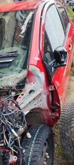 Yaris 1.0 na opravu,dily - 1
