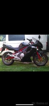 Kawasaki er6f