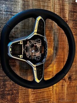 Multifunkční volant VW