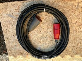 Prodlužovací kabel - 380V - 32A - čtyřkolík - 19,5 m