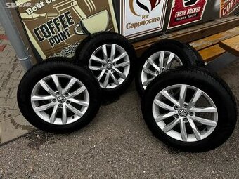 VW DISKY se ZIMNÍMI PNEU 215/60 R16