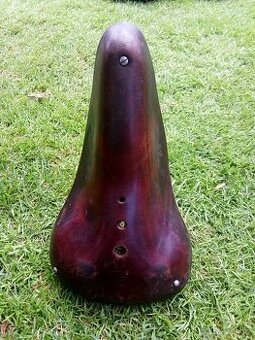 Sedlo Stadion Favorit 52