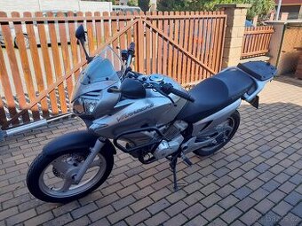 Honda Varadero 125V XL