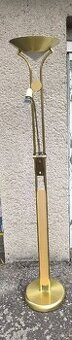 Stojací lampa