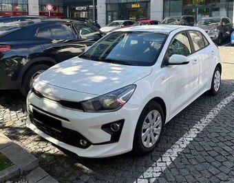 Pronájem Kia Ria 1.2