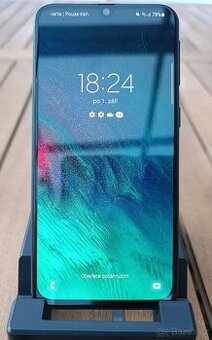 Mobil Samsung Galaxy A40 4GB RAM, 64GB Uložiště Andr. 11