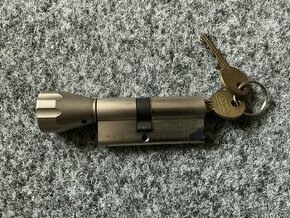 EVVA Bezpečnostní cylindrická vložka s knoflíkem