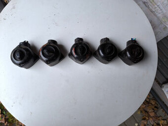 Staré vypinače otočné, bakelit, 5ks,starý vypínač