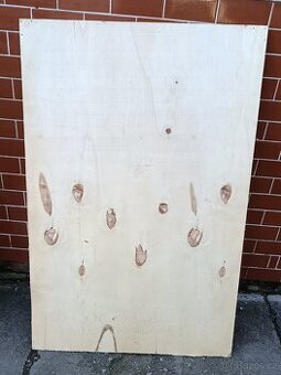 DŘEVOTŘÍSKOVÁ DESKA