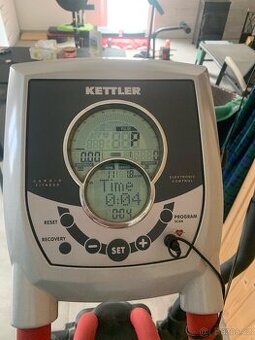 Eliptický trenažer