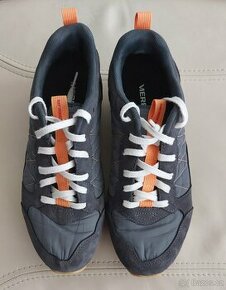 Sneaker boty vel. 40 a 41,5, sněhule vel. 40