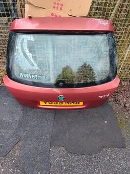 Skoda Fabia 2 facelift combi - páté dveře, víko kufru