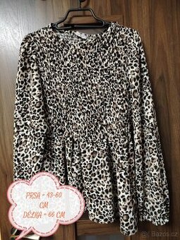 Dámská halenka s žabičkováním