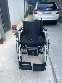 Invalidní vozík skládací elektrický