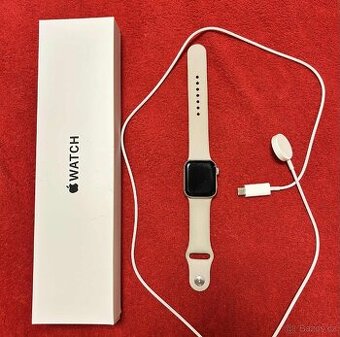 Hodinky Apple Watch SE
