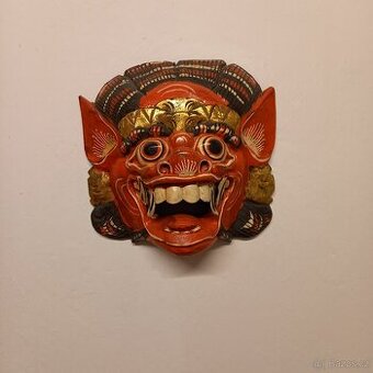 Dřevěná maska na zeď - 1