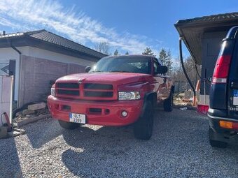 Dodge RAM 5.9 V8 Magnum 4x4
