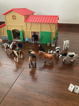 Prodám stáje, koně a příslušenství