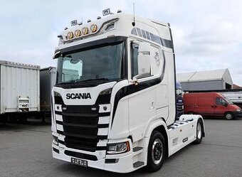 Scania S450 - tahač návěsů