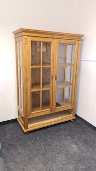 Starožitný nábytek - replika