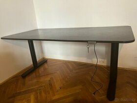 Polohovací stůl IKEA BEKANT