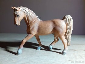 SCHLEICH Koně SBĚRATELSKÉ FIGURKY 4