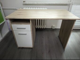 Psací stůl 110x60, perfektní stav. REZERVACE