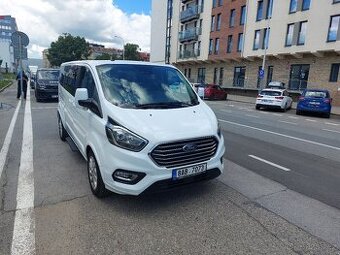 Ford Tourneo Custom 8 míst
