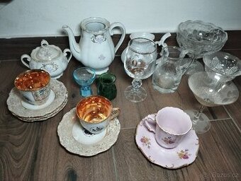 Různé staré Sklo a Porcelán
