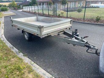 Přívěsný vozík, hydraulické sklápění