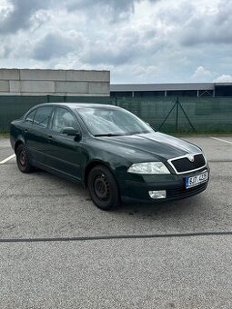 Škoda Octavia 1.6 FSI - 1