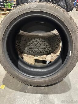 Zimni pneu 234/45 r18