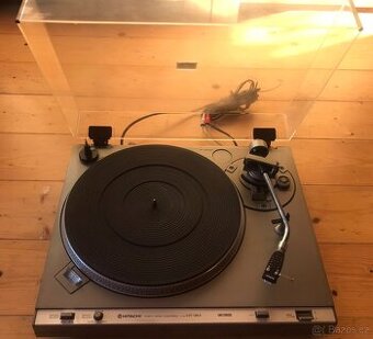 GRAMOFON HITACHI HT-354 ( 1978) PŘÍMÝ NÁHON ,NOVÁ JEHLA