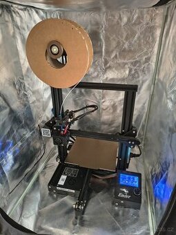 3D tiskárna Creality Ender 3 + druhá na díly + box + díly