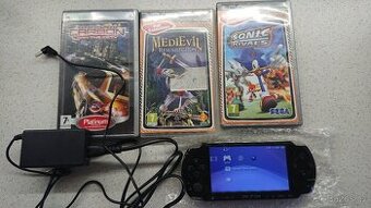 PSP + 3 hry + příslušenství