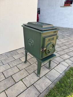 Jotul F 600 zelený smalt