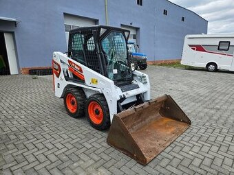 Smykem řízený nakladač Bobcat S100  rok 2024