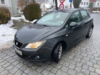 SEAT IBIZA 1,4 63KW 2010 PLNÝ SERVIS 8XPNEU