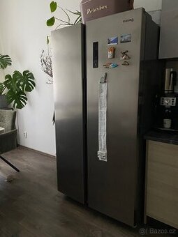 Americká lednice Siguro - 1