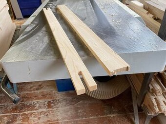 Prodám zbytky dřevěných smrkových přířezů