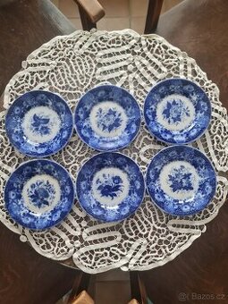 sada starožitných talířů Villeroy & Boch